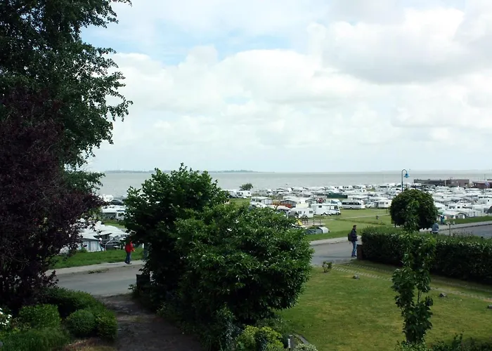 Haus Tapken mit Meerblick